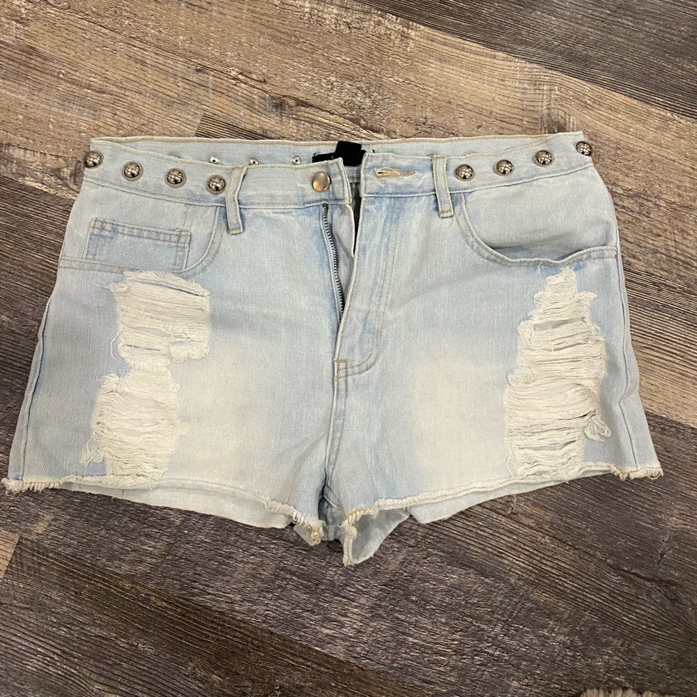 Woman’s Jean shorts